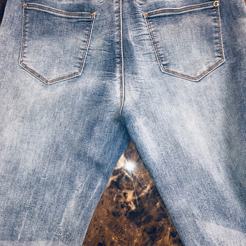 Jeans - Picture 3 of 3